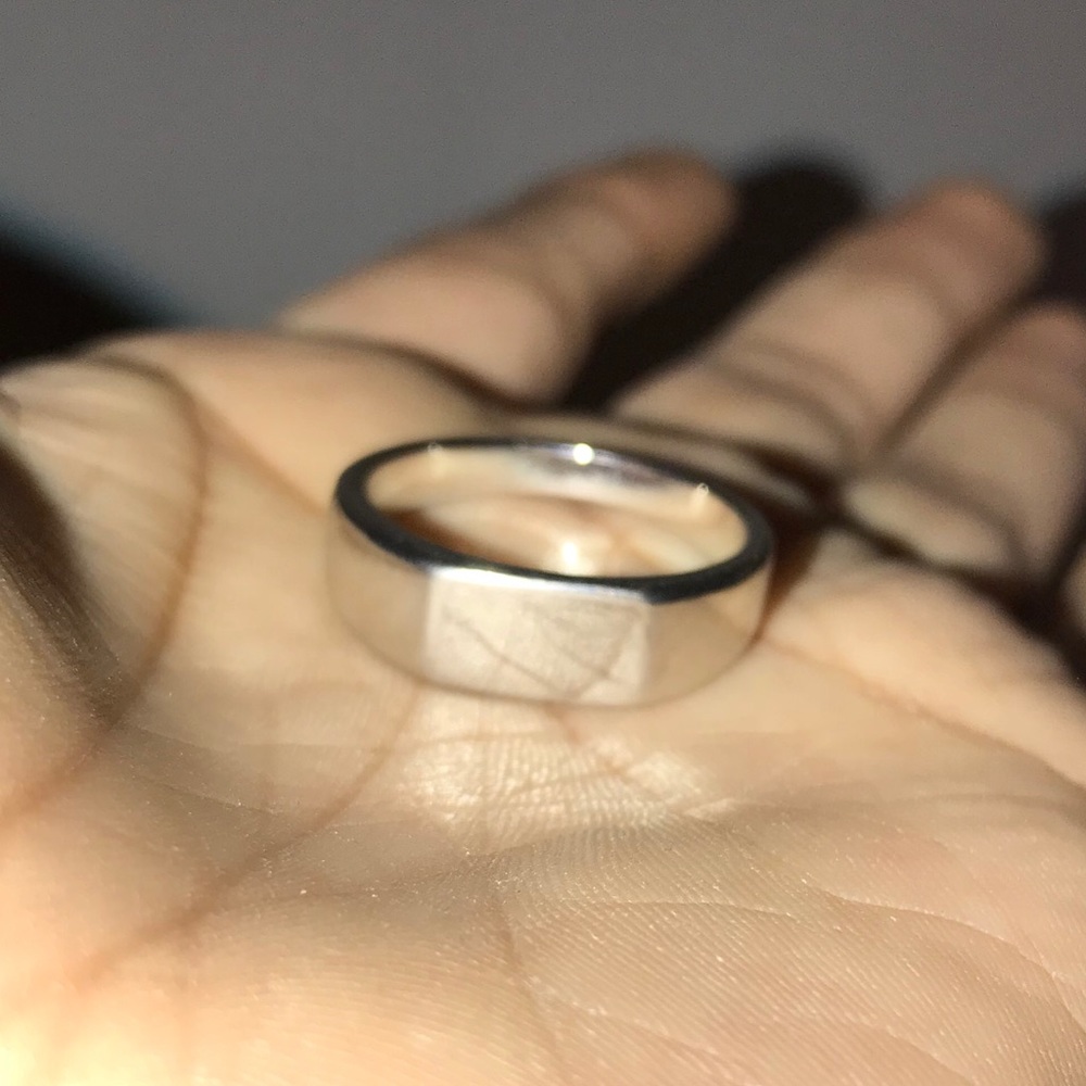 Silver ring with flat surface